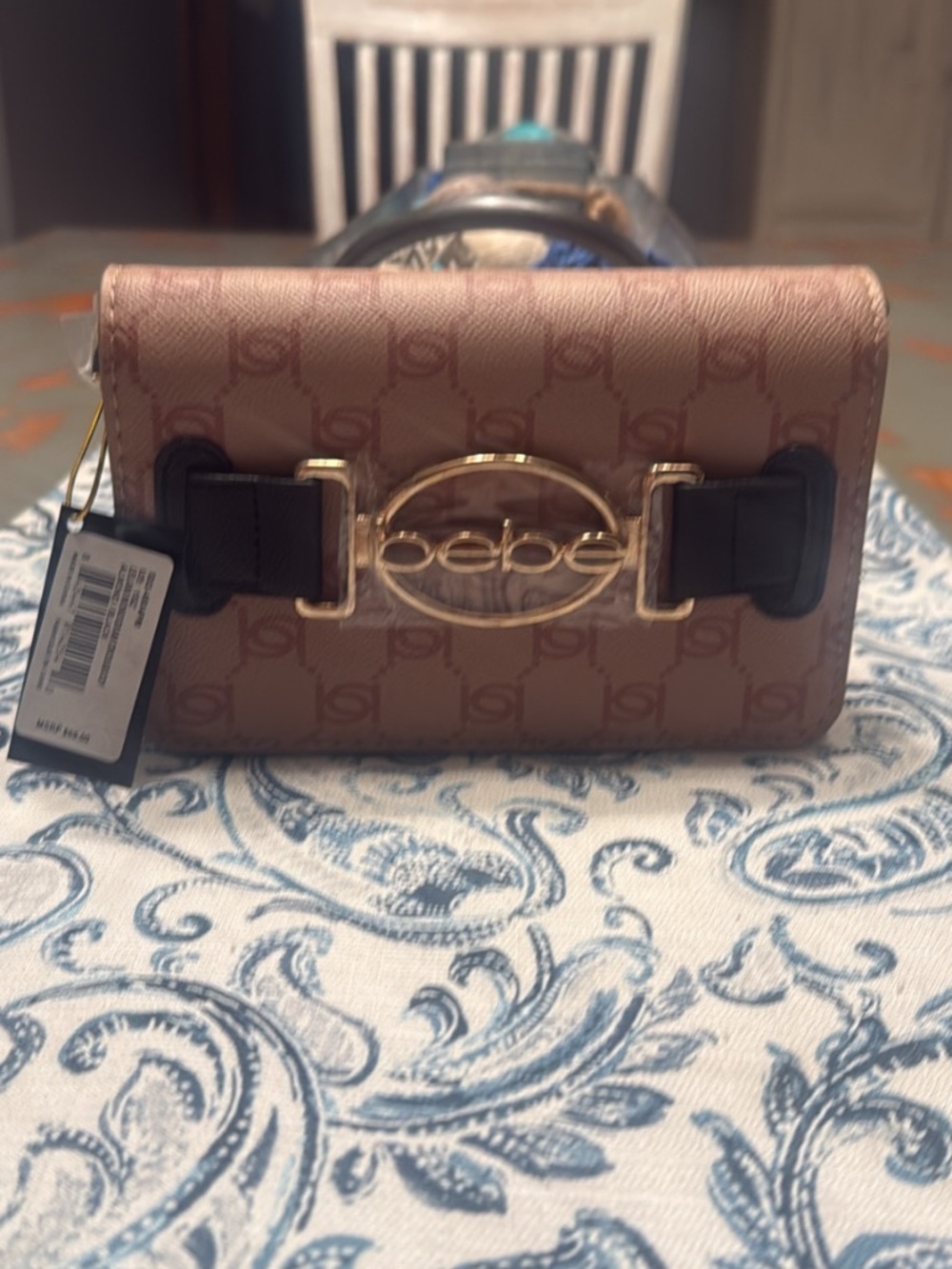 Crossbody pocketbook style BeBe